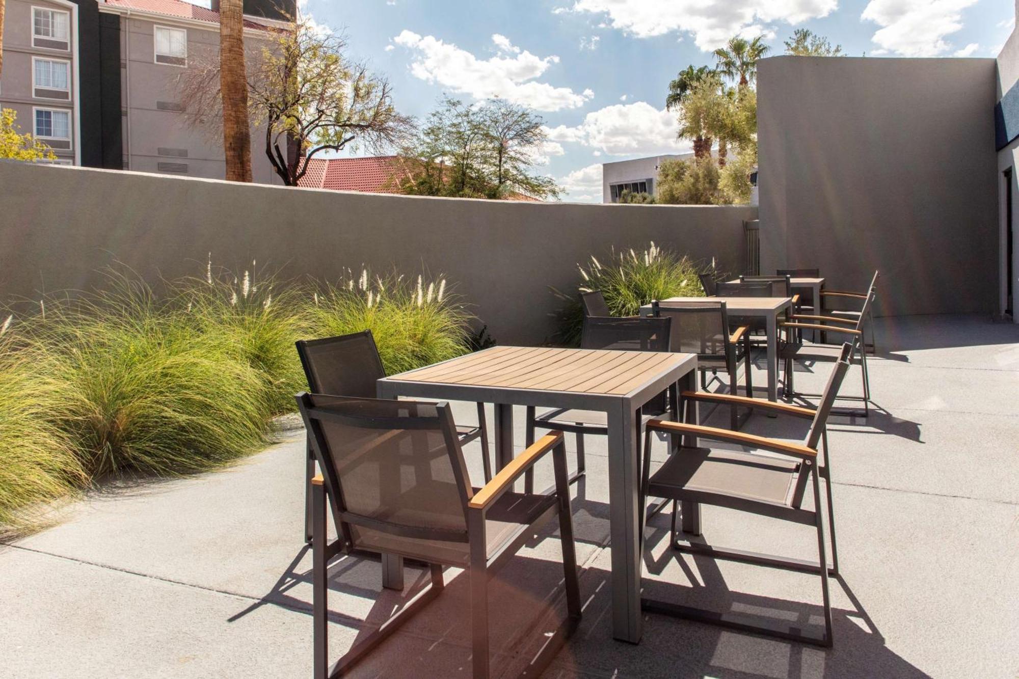 Hampton Inn Las Vegas/Summerlin Екстериор снимка